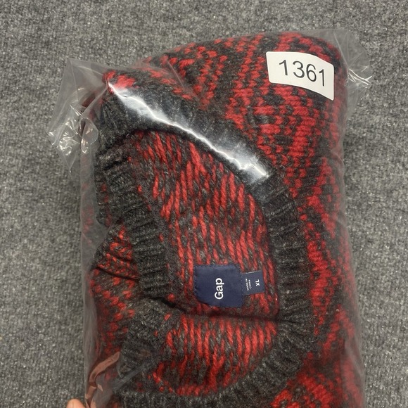 GAP Lambswool  Red Fair Isle Sweater Small Crewneck Winter Knit Men's Sz XL - Picture 8 of 8